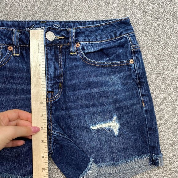 American Eagle Cuffed Jean Shorts Women's Size 2 Mid Rise Distressed Denim Blue - Picture 8 of 10